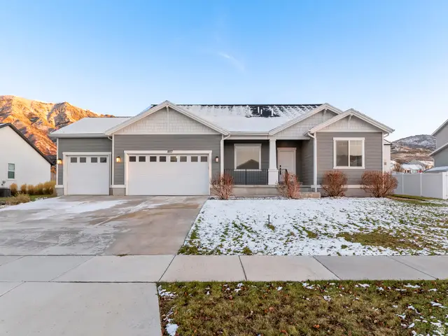 1077 S Red Barn View Dr, Santaquin, UT 84655 - Image #1