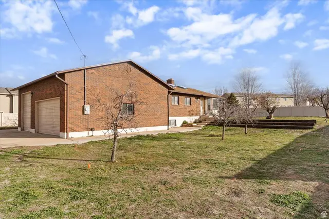 626 W 800 N, Clinton, UT 84015 - Image #3