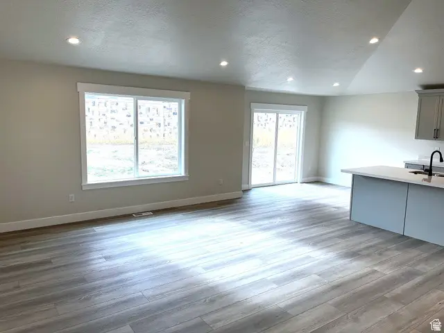 1206 N Berra Blvd, Tooele, UT 84074 - Image #3