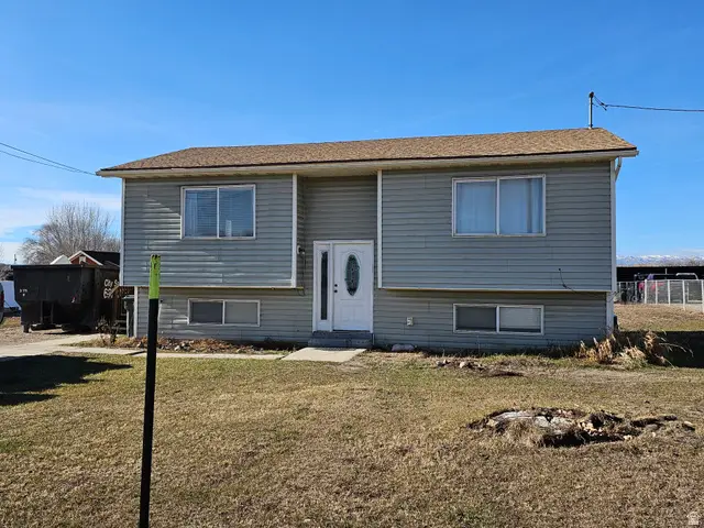 160 S Center St, Wellington, UT 84542 - Image #2