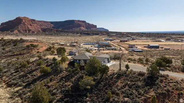 655 S Hillside Dr, Kanab, UT 84741 - Image #1