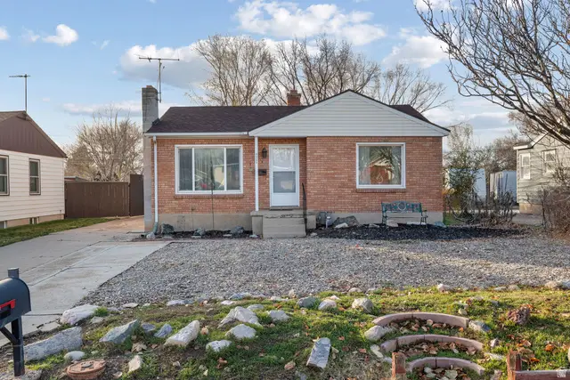 5923 S 2625 W, Roy, UT 84067 - Image #2