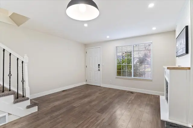 586 W 1950 N, Centerville, UT 84014 - Image #3