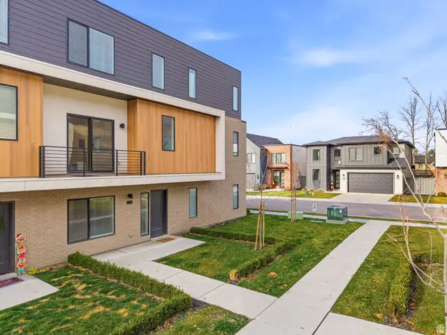 493 W 620 N #122, Centerville, UT 84014 - Image #2