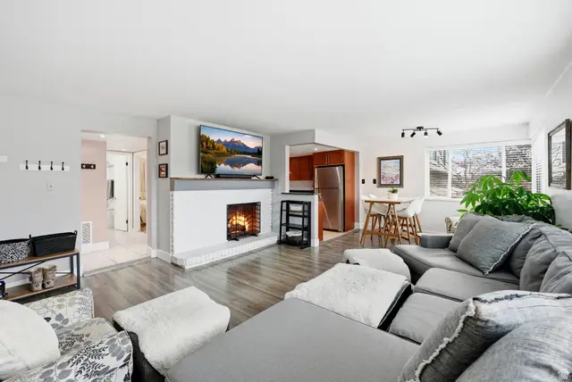 2220 E Murray Holladay Rd S #101, Holladay, UT 84117 - Image #1