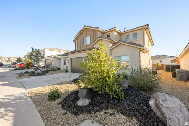 1382 E White Desert Dr, Saint George, UT 84790 - Image #2