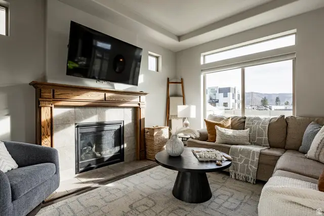 375 W Meadow Walk Dr, Heber City, UT 84032 - #2