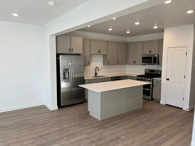 2140 W Stardew St #536, Eagle Mountain, UT 84005 - Image #2