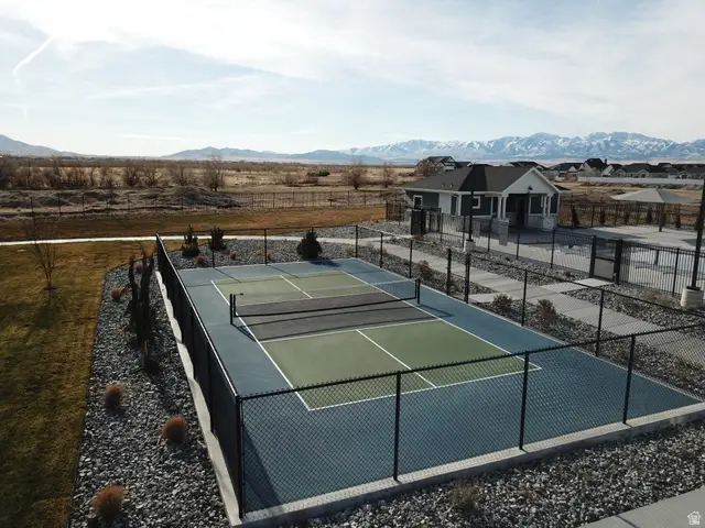 633 W Junegrass Ln, Stansbury Park, UT 84074 - Image #3