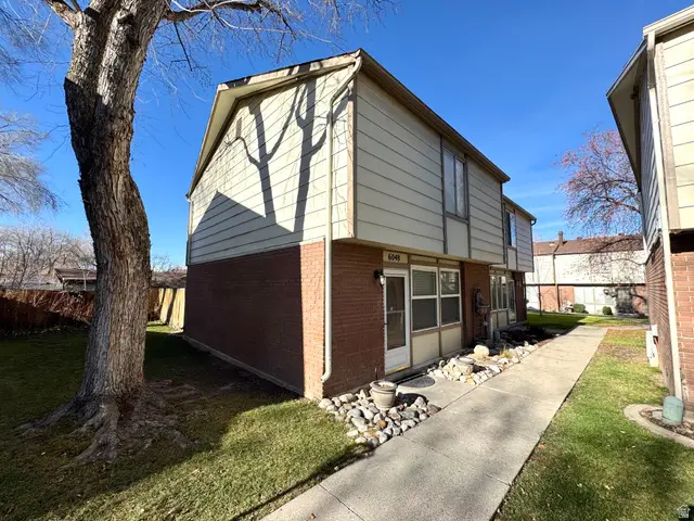 6048 S 2075 E, Holladay, UT 84121 - Image #3