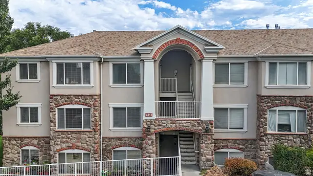 4109 S Highland Dr, Holladay, UT 84124 - Image #2