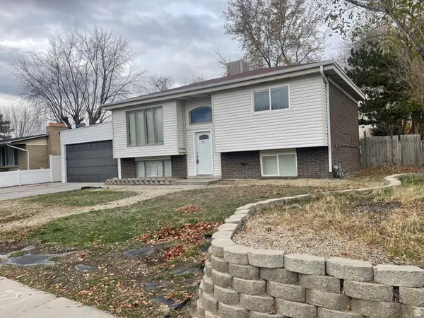 9822 S Darin Dr, Sandy, UT 84070