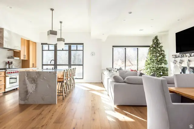 1907 Stone Hollow. Ct, Park City, UT 84098 - Image #3