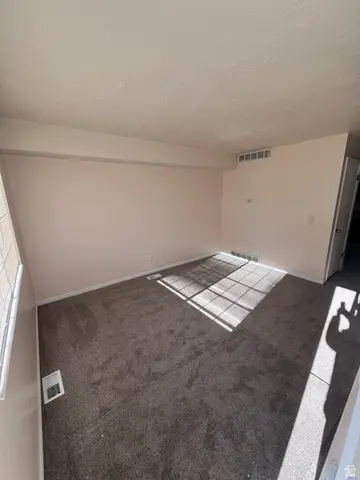 556 N Fairfield Rd #A-2, Layton, UT 84041 - Image #2