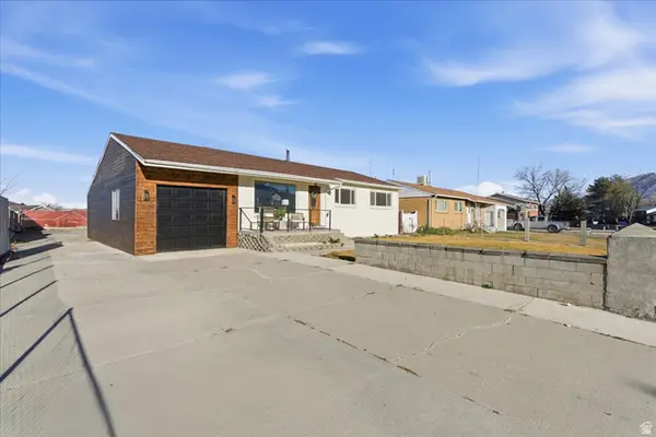 9886 S Antimony Ln, Sandy, UT 84094