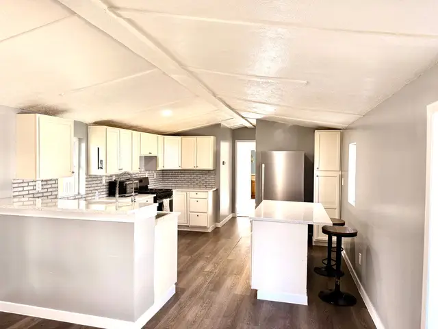 2875 N Hill Field Rd Rd W #40, Layton, UT 84041 - Image #2