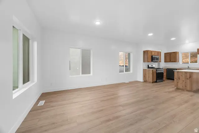 1769 S Sageberry Dr #352, Santaquin, UT 84655 - Image #2