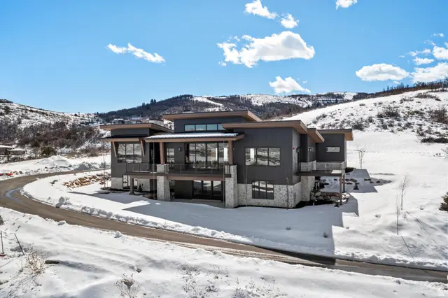 6251 E Legacy Dr, Huntsville, UT 84317 - Image #1