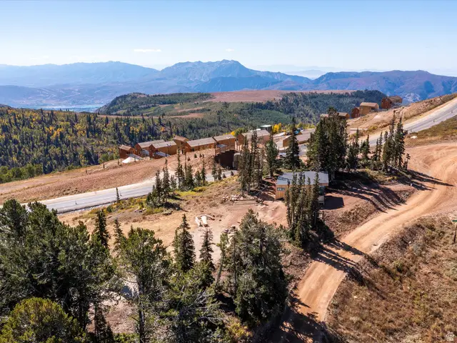 7854 E Heartwood Dr #8, Eden, UT 84310 - Image #2