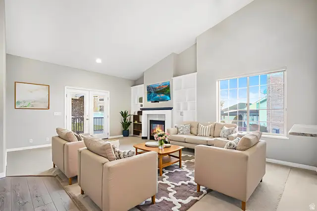 584 S Oak Ln, Tooele, UT 84074 - Image #2