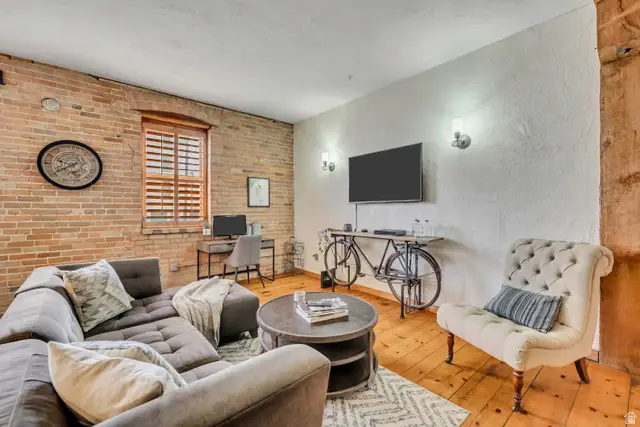 327 W 200 S #206, Salt Lake City, UT 84101 - Image #2