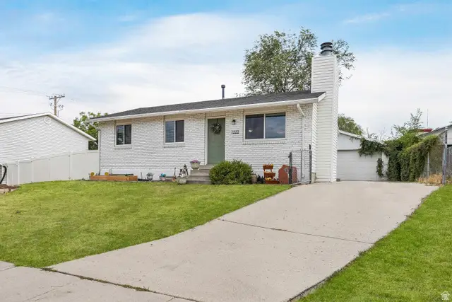 7223 W Gardenia Ave S, Magna, UT 84044 - #1