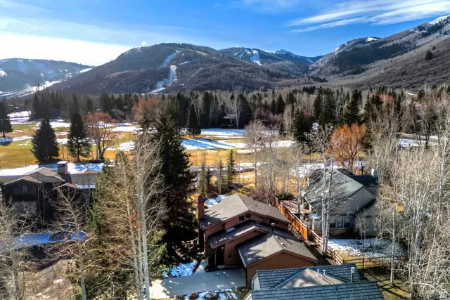 4 Bonanza Ct, Park City, UT 84060 - Image #2