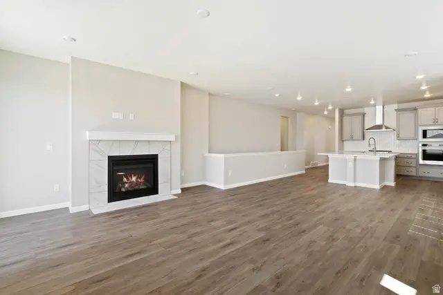 6187 W Franciscotti Dr #520, South Jordan, UT 84009 - Image #2