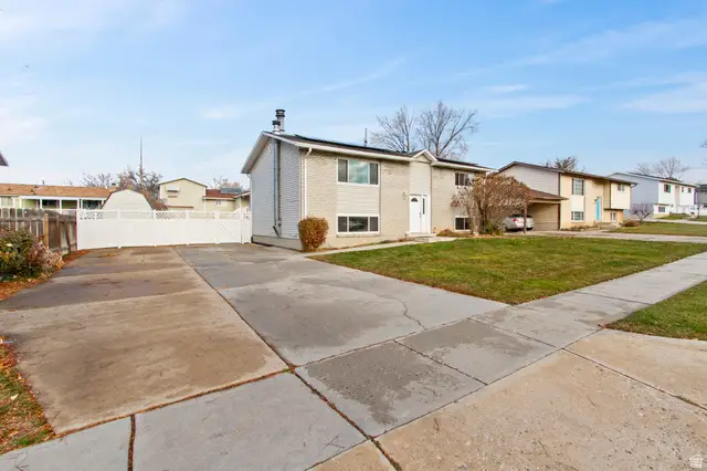 2676 W 6050 S, Roy, UT 84067 - Image #2