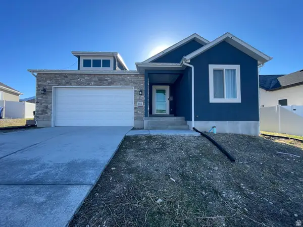 355 W Lauren Ln N #214, Tooele, UT 84074