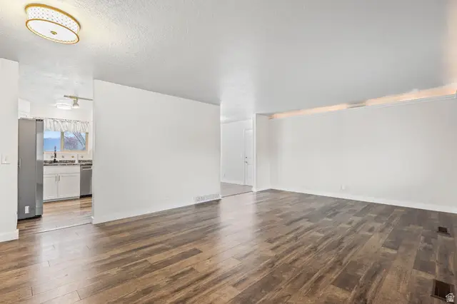 4524 Stephens Cir, South Ogden, UT 84403 - Image #3