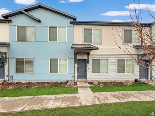 833 S Cowans Ct, Clearfield, UT 84015 - Image #2