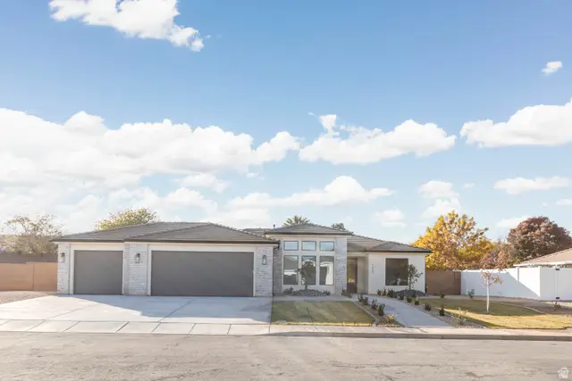 1957 Chalet Cir, Santa Clara, UT 84765 - Image #1