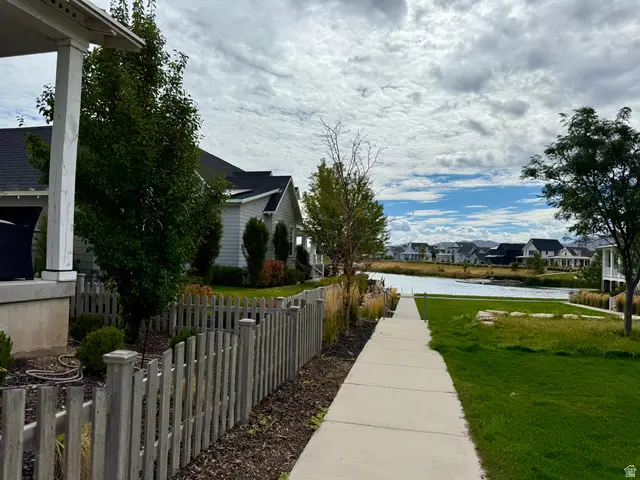 10758 S Felicity Ct W, South Jordan, UT 84009 - Image #3