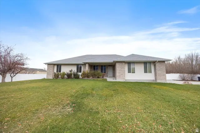 356 N Wrathall Cir, Grantsville, UT 84029 - Image #1