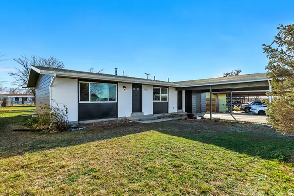 1916 N Celia Way, Layton, UT 84041