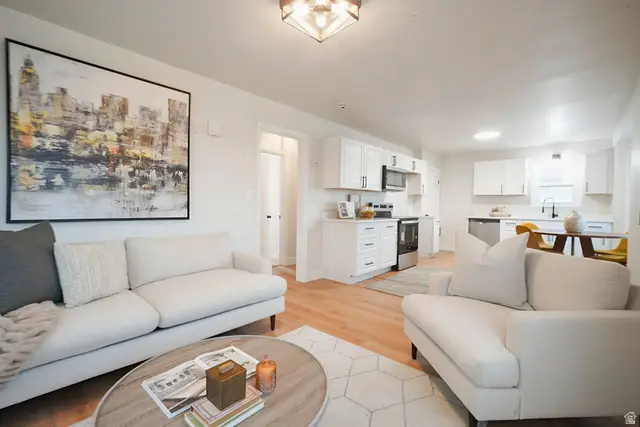 5368 S 2200 W, Roy, UT 84067 - Image #2