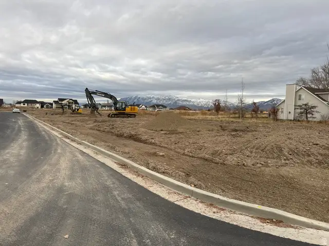 4194 S 5800 #14, Hooper, UT 84315 - Image #2