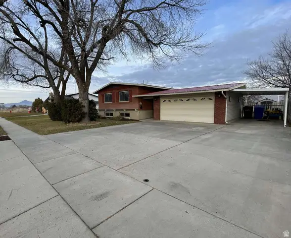978 N Tremont St, Tremonton, UT 84337 - Image #1