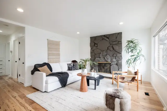 1875 E Siggard Dr, Millcreek, UT 84106 - Image #2