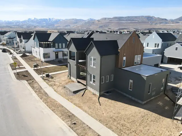 11332 S Silver Pond Dr W #320, South Jordan, UT 84009 - Image #3