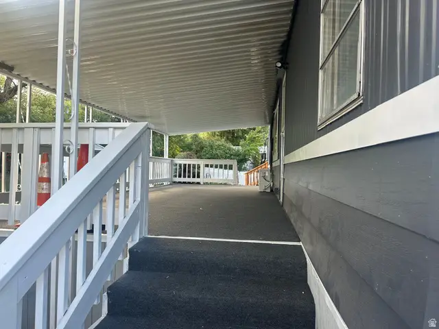 5079 S El Amador E, Holladay, UT 84117 - Image #3