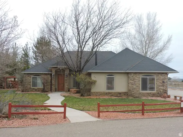 931 S Hillside Dr, Kanab, UT 84741