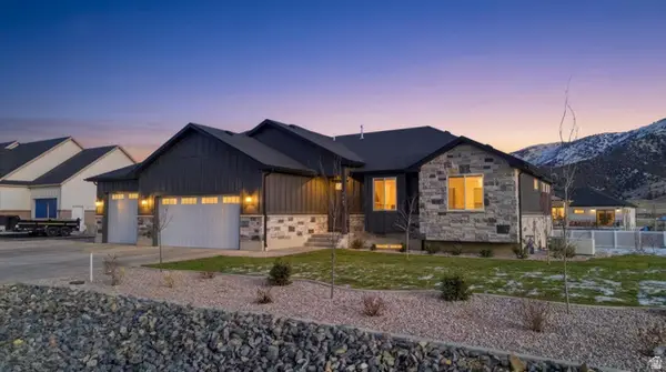 553 S Lake View Dr, Mantua, UT 84324