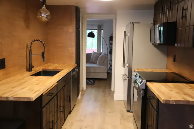 4547 S Woodduck Ln, Millcreek, UT 84117 - Image #1