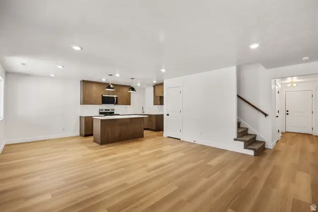 346 N Liberty Cove Dr, Harrisville, UT 84404 - Image #3