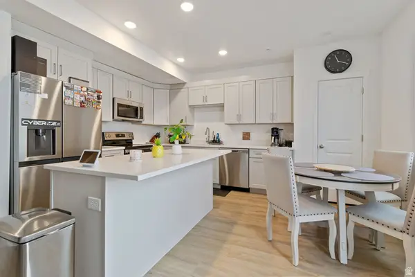 5227 W Reventon Dr S #303, South Jordan, UT 84009