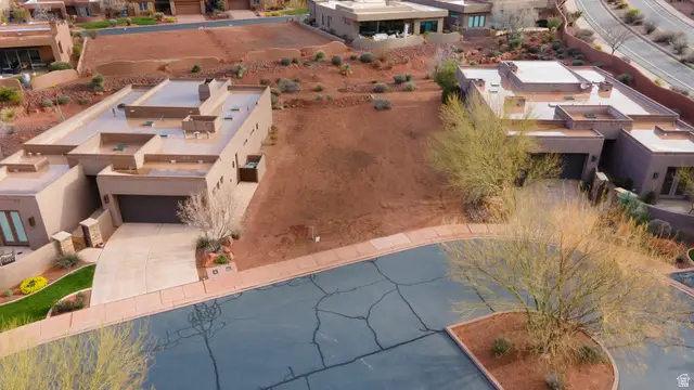 2085 N Tuweap Dr #16 #16, Saint George, UT 84770 - Image #1