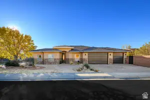 201 W Lake Ln, Toquerville, UT 84774