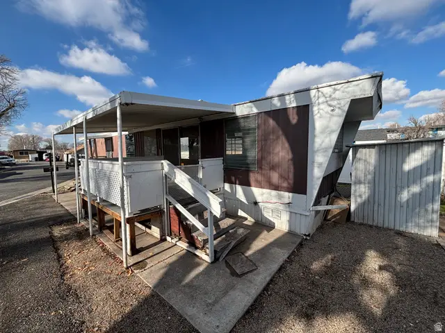 153 E Garden Park Cir, South Salt Lake, UT 84115 - Image #1